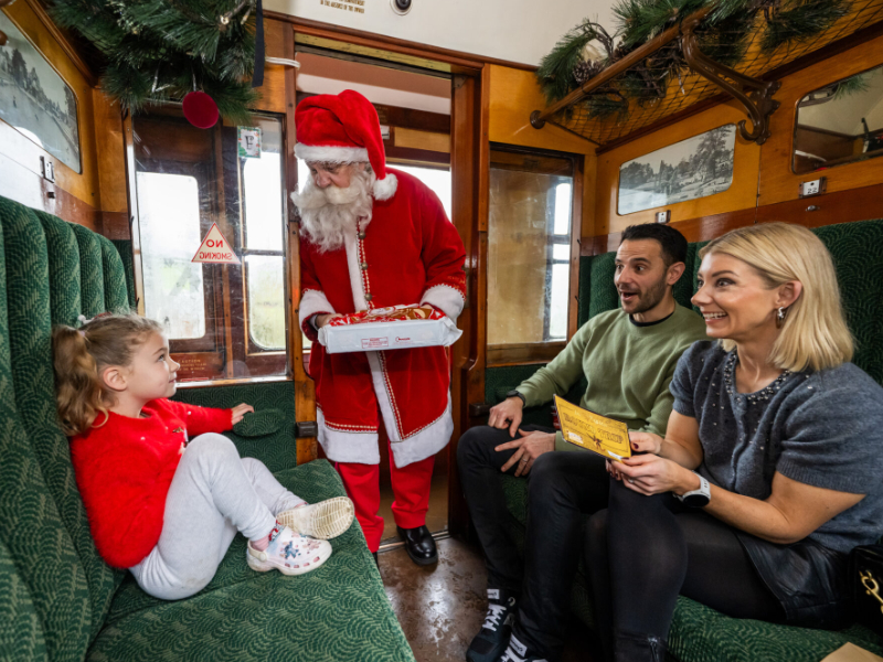 Magical Christmas Days Out at Severn Valley Railway